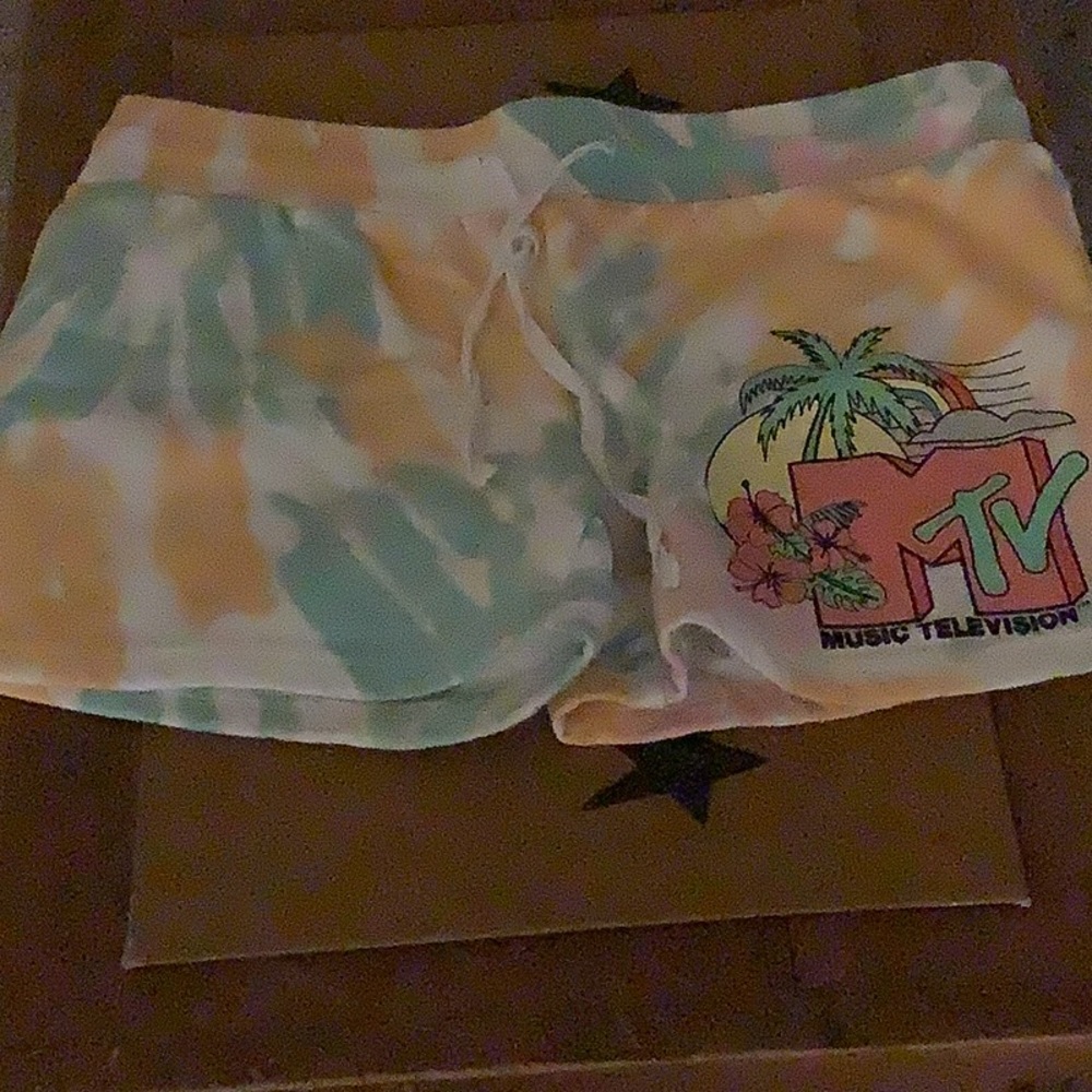 MTV shorts size medium